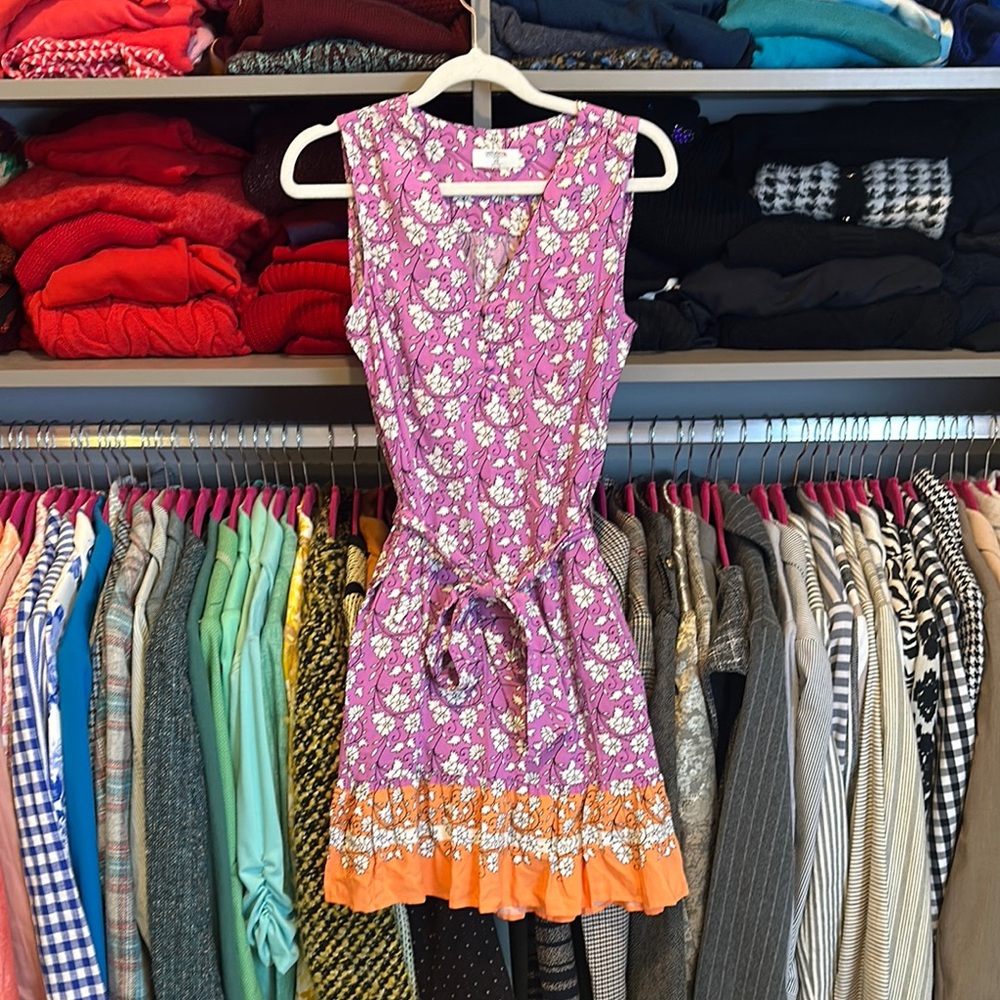 UNTUCKit Pink Floral Sleeveless Dress with Orange Hem